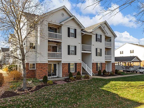2nd image of 16530 Victoria Crossing Dr Unit D