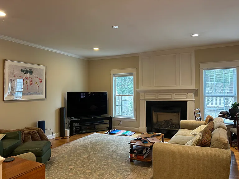 114 Jarvis Cir #114 — Photo 7