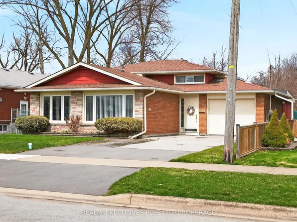6465 Wendy Dr, Niagara Falls, ON L2G 3H7