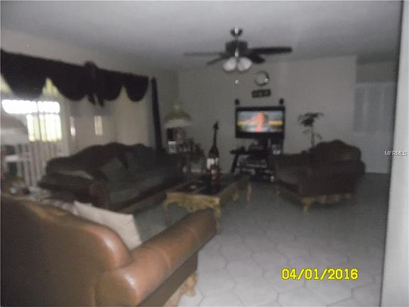 4th image of 376 Buttonwood Dr