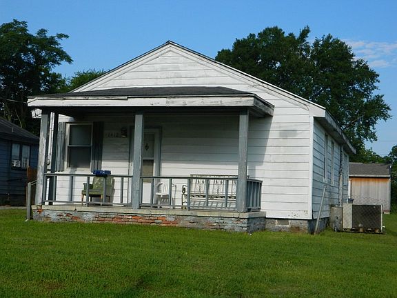 3rd image of 1412 McDearman Ave