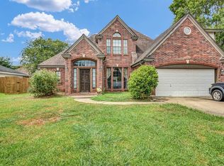 61 Parsley Ct, Lake Jackson, TX 77566