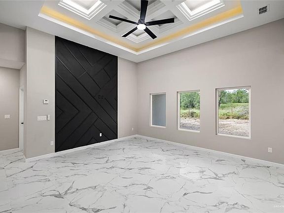 5th image of 601 Seguin Loop