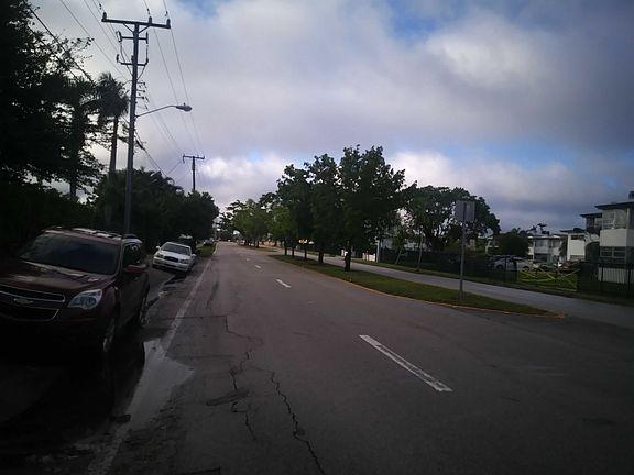 5th image of 1700 NE 191st St APT 108