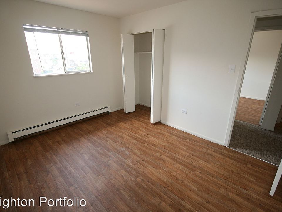 2nd image of 101-131 W Egbert