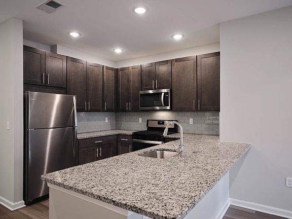 3rd image of 1 E Pearl St APT 110