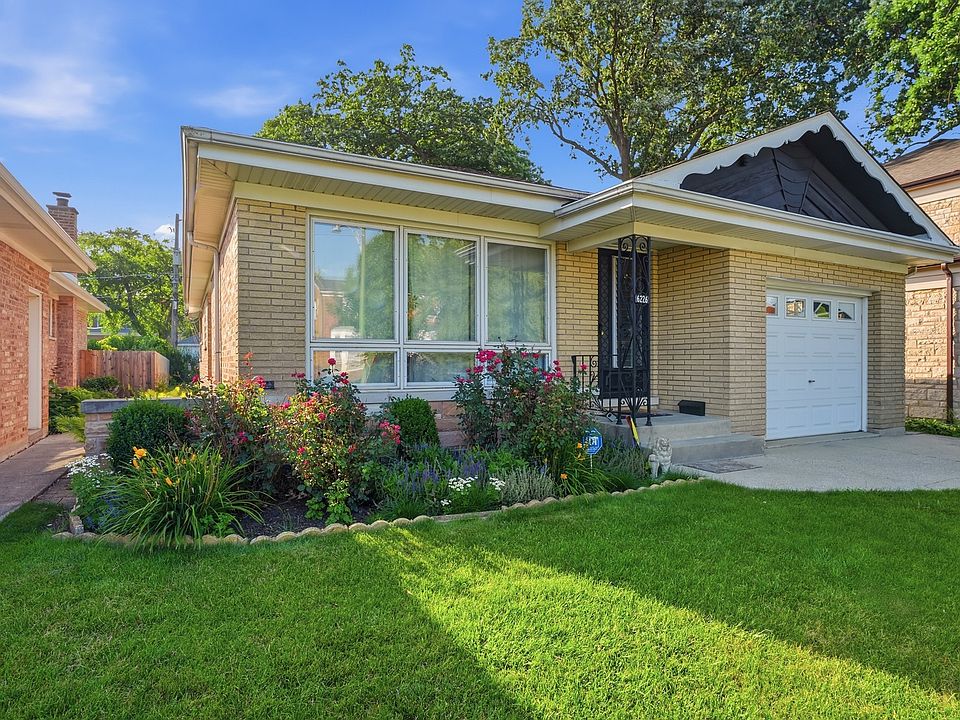 1st image of 6226 N Le Mai Ave