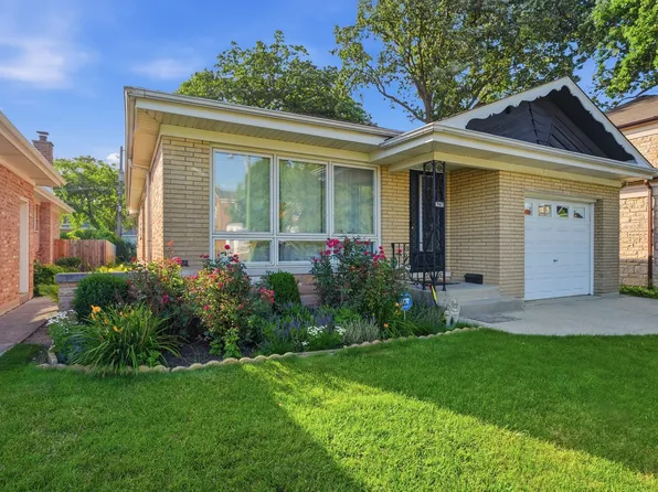 6226 N Le Mai Ave, Chicago, IL 60646