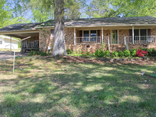 202 Linville St, Scottsboro, AL 35768