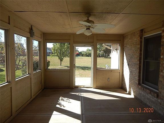 5th image of 1746 Rosina Dr