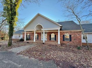 302 Whispering Hills St, Hot Springs, AR 71901