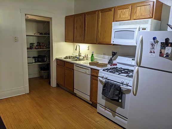 4th image of 3013 W Logan Blvd #G