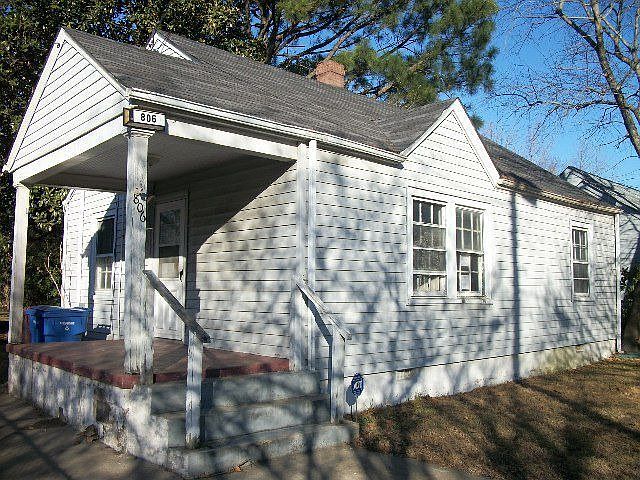 1st image of 806 Bainbridge Blvd