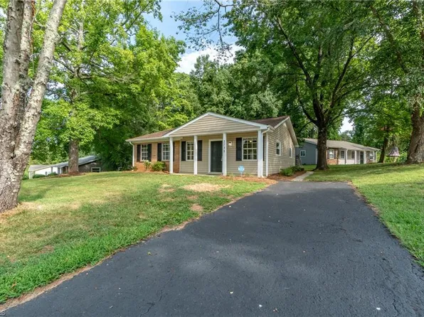2731 Inca Ln, Winston Salem, NC 27103