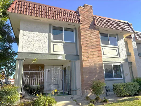 6860 Southampton Dr, Cypress, CA 90630