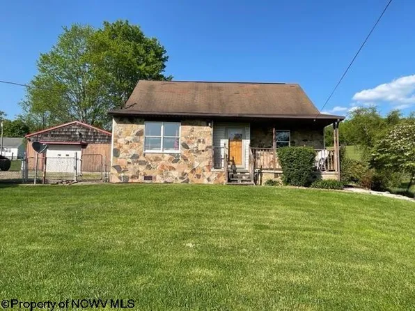 790 Little Mill Fall Rd, Fairmont, WV 26554