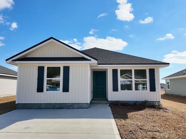 6469 Firefly Dr, Milton, FL 32583