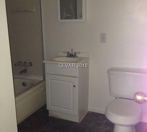 5th image of 3720 Royal Crest St APT 26
