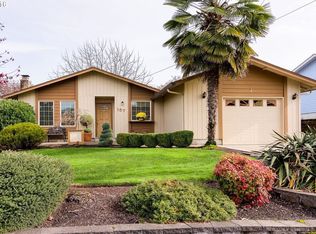 157 S 71st St, Springfield, OR 97478