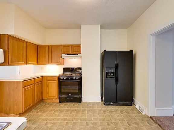 4th image of 50 River St