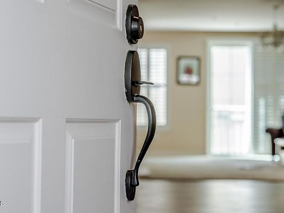 5th image of 1553 Windshore Way