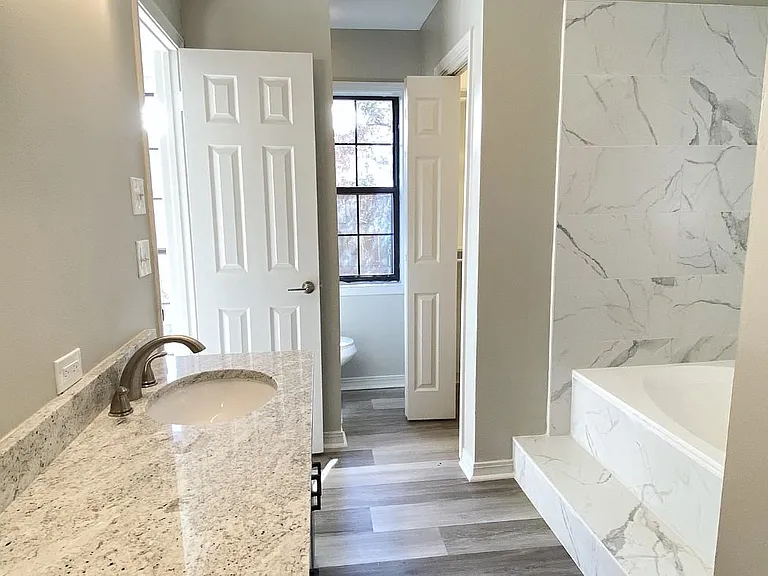 206 Stonecliff Dr — Photo 16