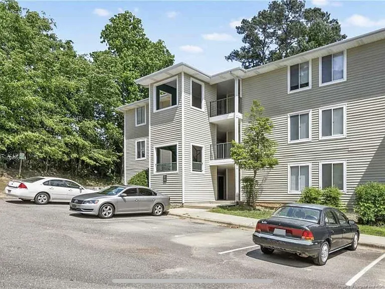 3351 Galleria Dr — Photo 6