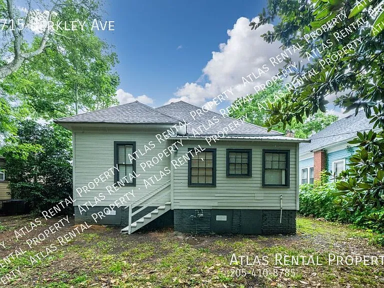 1715 Berkley Ave — Photo 4