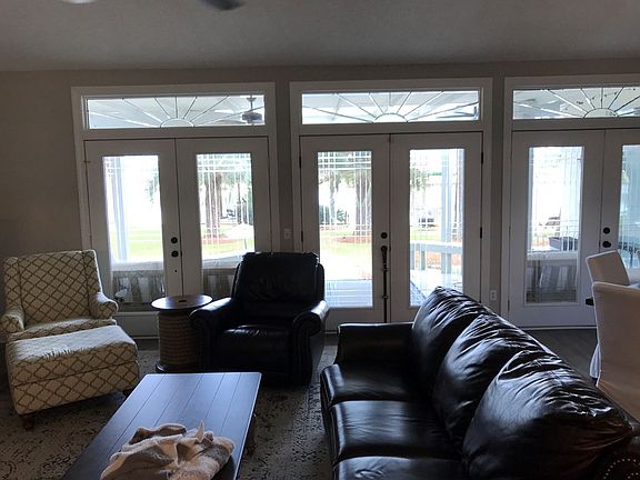 3rd image of 1863 Baymeadows Dr W