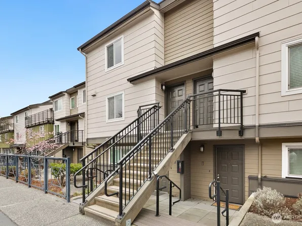 15827 Leary Way NE #211, Redmond, WA 98052