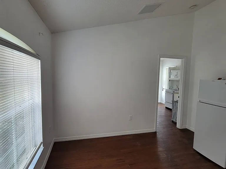 2791 Summerfield St — Photo 14