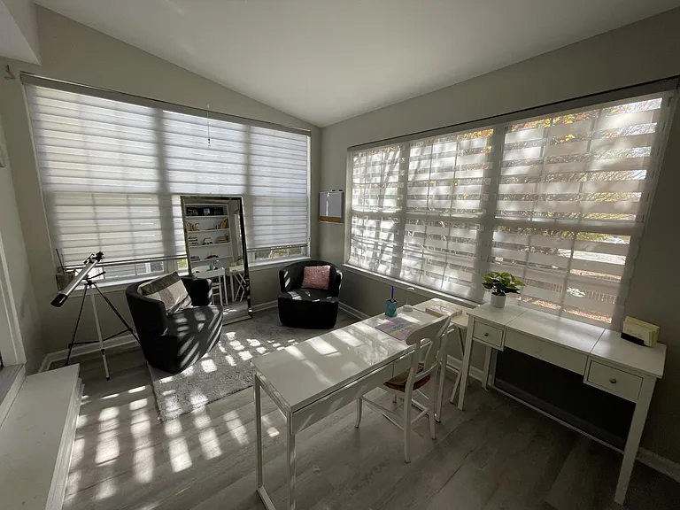 305 Cadeleigh Ct — Photo 12