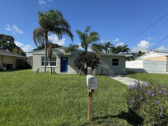 3rd image of 608 Japonica Dr