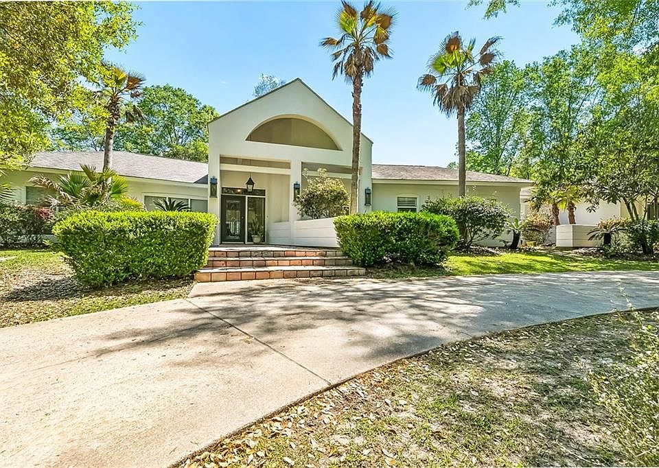 1st image of 42 Mistletoe Dr