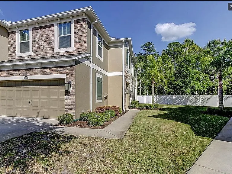 12564 Streamdale Dr — Photo 2