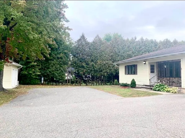 63 Sunderland Woods Rd, Colchester, VT