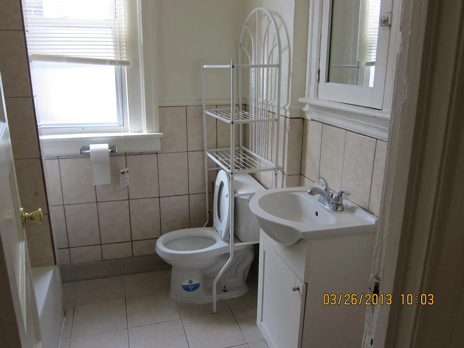2 bed, 800 sqft, $1,100 — Photo 1