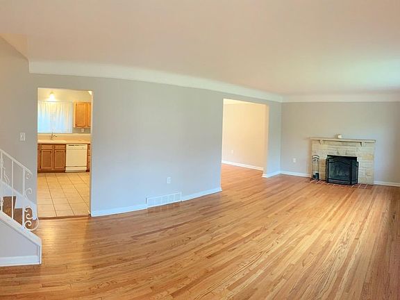 4th image of 1538 Robinway Dr