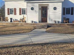 156 Circle Dr, Hampstead, NC 28443