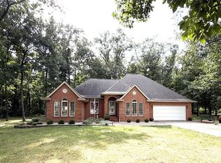 6437 Timber Lane Dr, Mascoutah, IL 62258