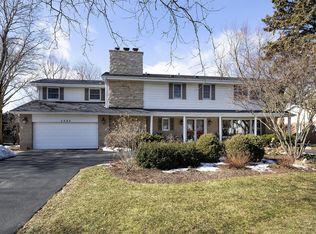 1322 Candlewood Hill Rd, Northbrook, IL