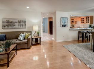 1705 157th Ave NE #A-102, Bellevue, WA