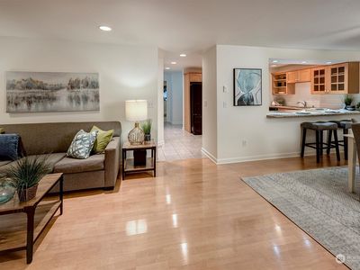 1705 157th Avenue NE #A102, Bellevue, WA, 98008