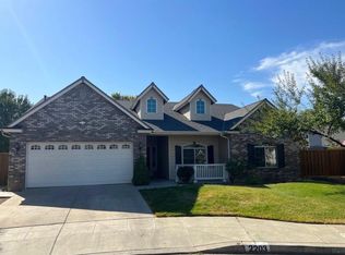 2203 E Goshen Ave, Fresno, CA 93720