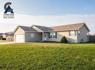 300 Brookridge Dr, Manhattan, KS 66502
