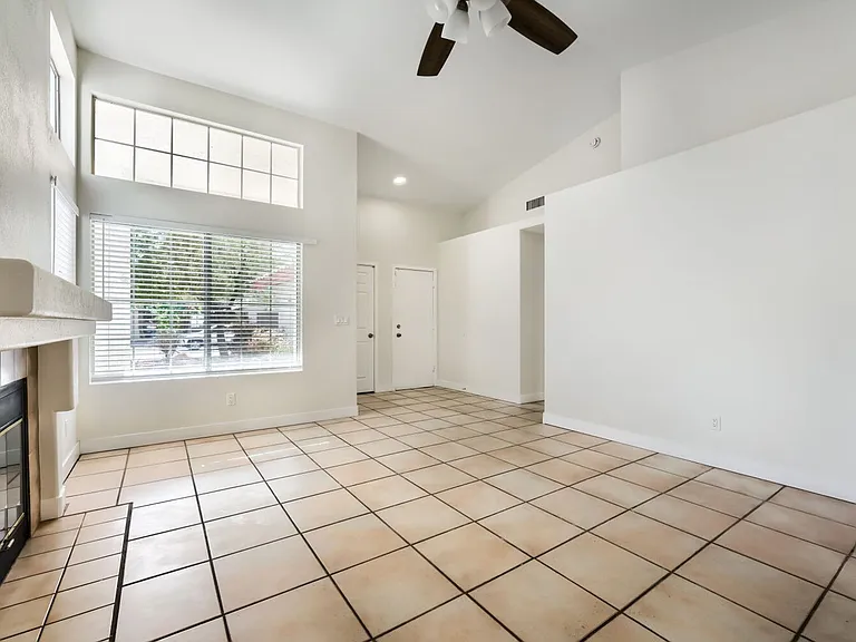 2709 Camphor Tree St — Photo 6