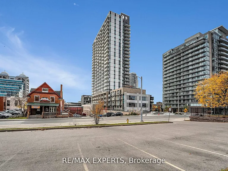 55 Duke St W #502 — Photo 2