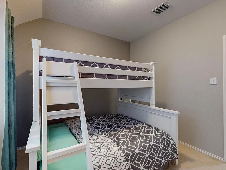 9412 Caliente Dr — Photo 37