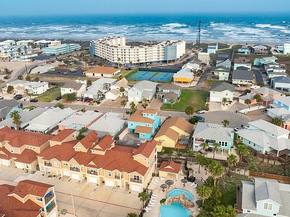 4th image of 1802 Palisades