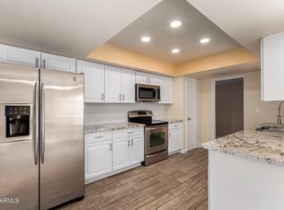 10104 W Kingswood Cir, Sun City, AZ 85351
